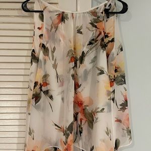 Stunning Floral WHBM top size Small